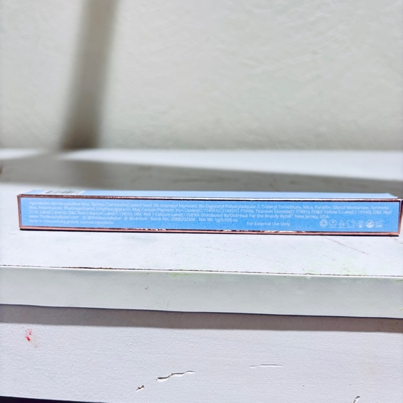 💄 The Beauty Bybel Lip Liner — “Vivi” (NIB) - Picture 2 of 6